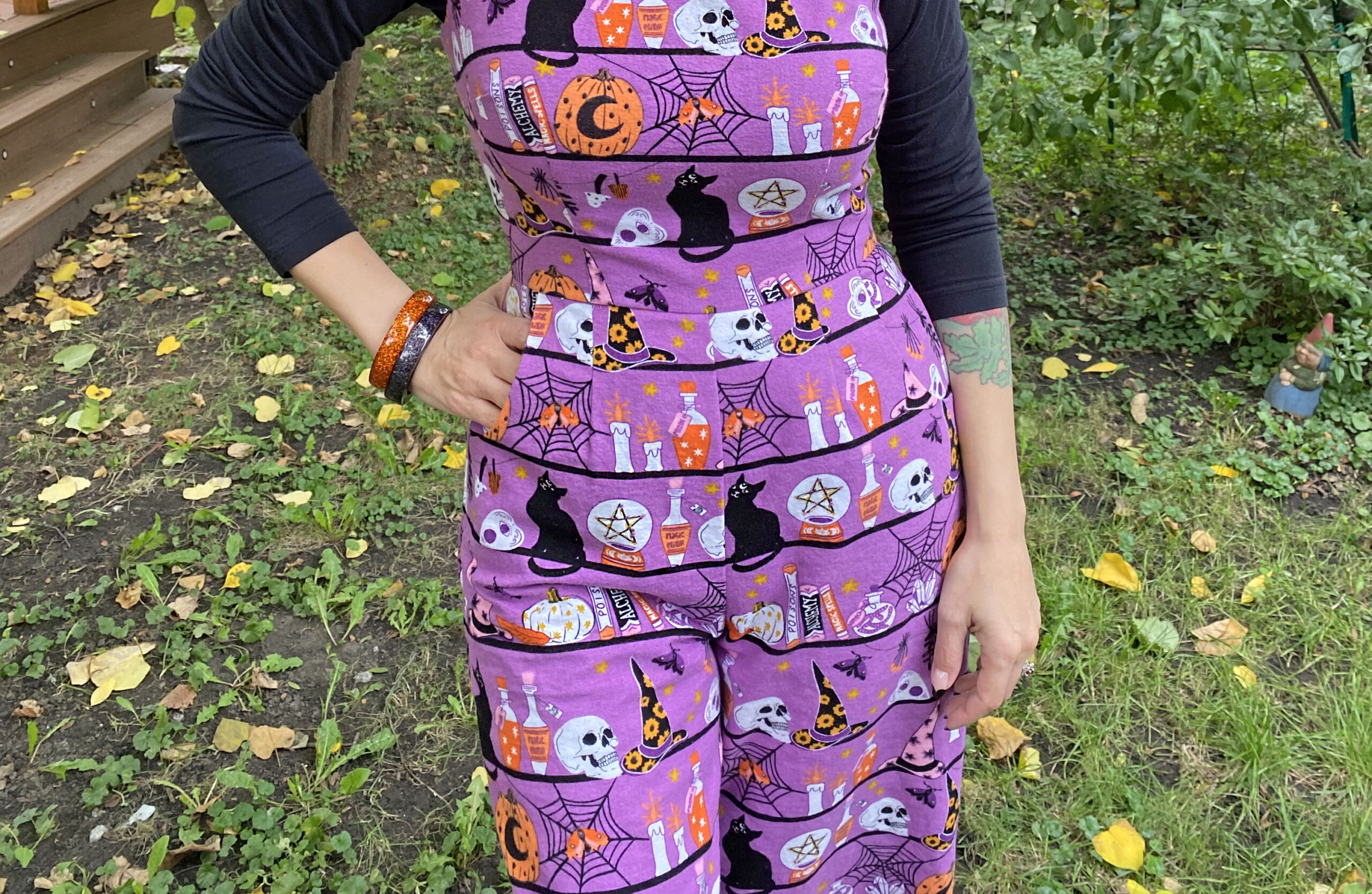 Sewing a vintage-inspired Halloween flannel jumpsuit - Tasha Could Make ...